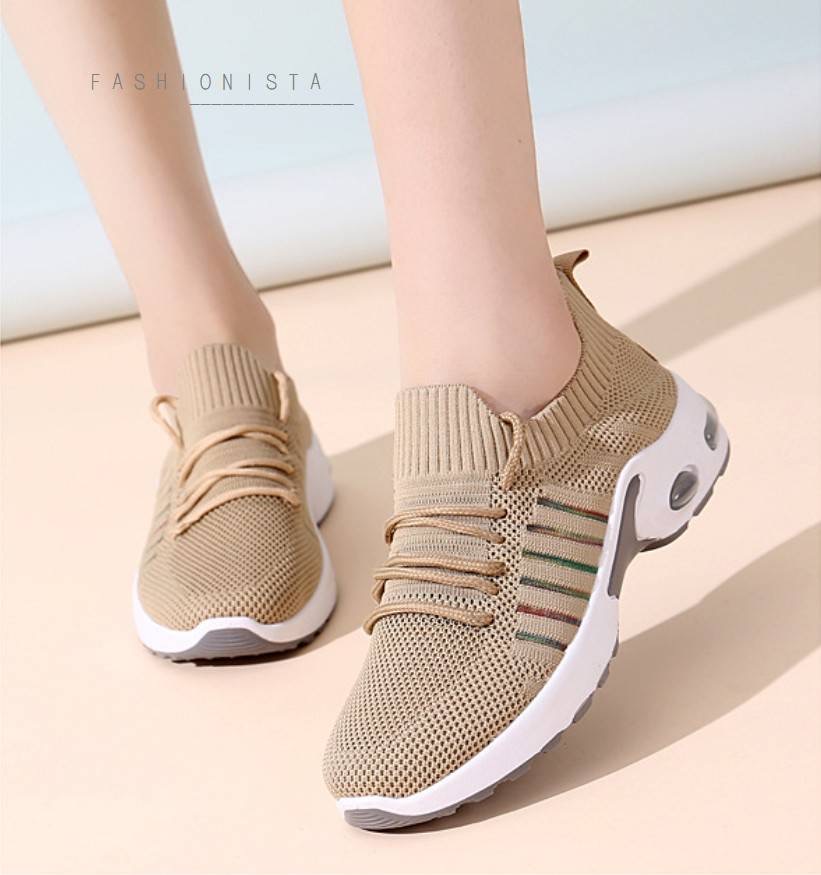 รองเท้าสุขภาพรุ่นใหม่ มาใหม่พร้อมส่งค่ะ งานสลิปออนแต่งเชือกเก๋ๆสไตล์สปอร์ต เนื้อผ้าหนานุ่มขึ้นทรงยืดหยุ่นดีกระชับหน้าเท้า พื้นยางหนึบ สูง 1.5 นิ้ว เดินสบายไม่เมื่อย ทรงอูมไม่บีบอัดหน้าเท้า ใครได้ใส่ต้องหลงรักแน่นอน งานสวยตรงปก 100% เป๊ะ ถ่ายงานขายจริงจ้า