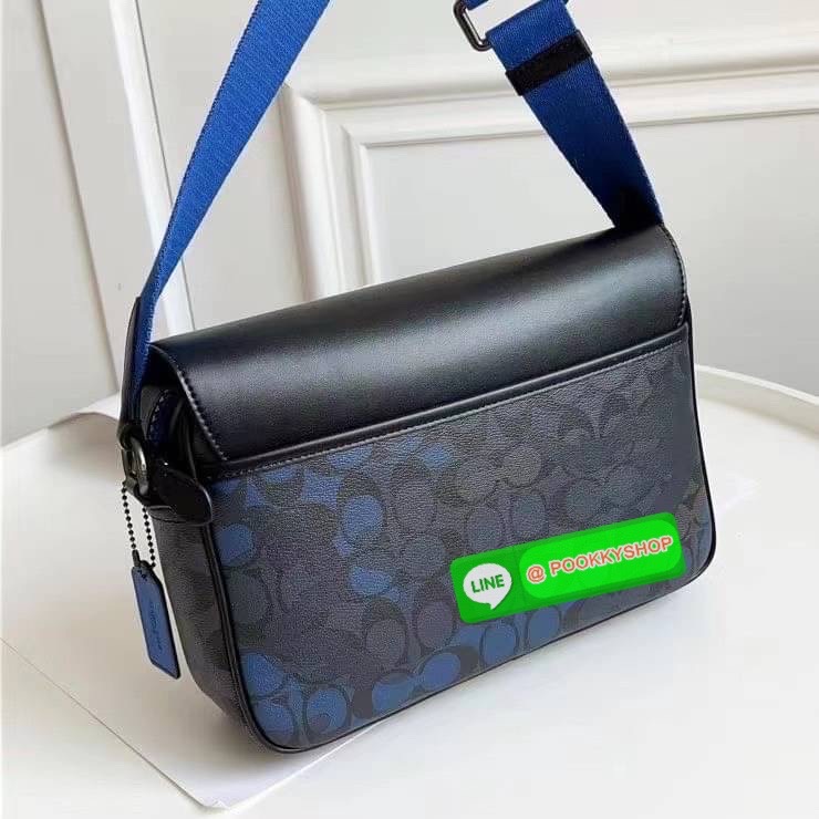 COACH TRACK CROSSBODY IN COLORBLOCK SIGNATURE CANVAS WITH COACH PATCH (C6657) 🛍🛍กระเป๋าสะพายทรงแมสเซ็นเจอร์ ทรงสวยรุ่นที่ต้องมีติดตัวคะหนุ่มๆ จุของได้เยอะมากแบ่งเป็นสัดเป็นส่วน วัสดุหนังแคนวาสสลับหนังแท้ กระเป๋ามีตัว ล็อค มีซิปด้านใน ด้านห