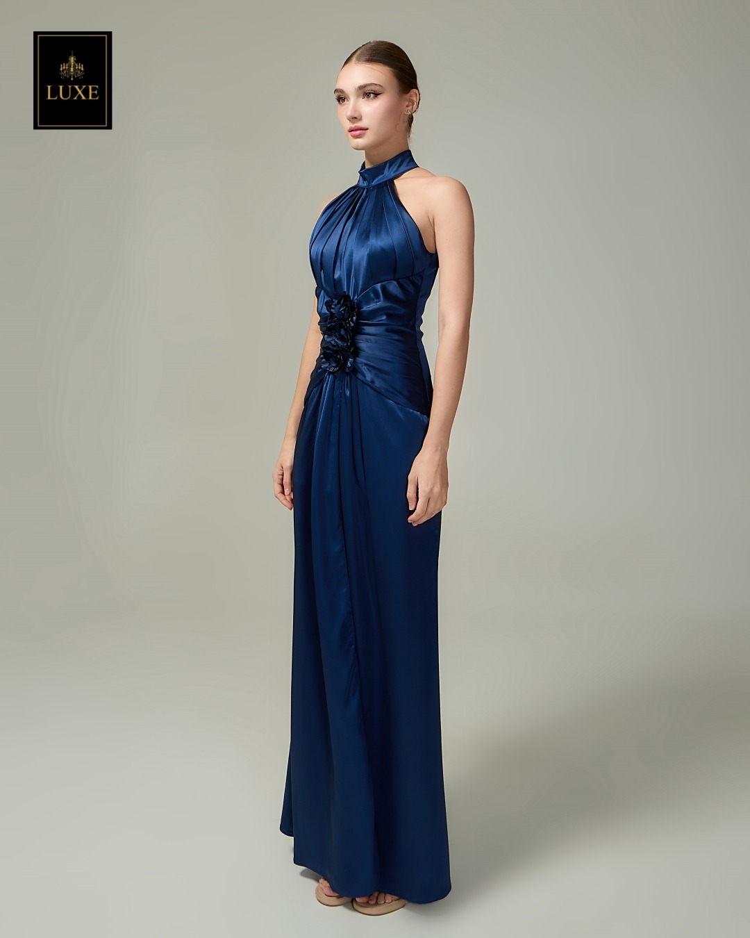 เดรสแฟชั่น แม็กซี่เดรสเสื้อคอกลมแขนกุด กระโปรงผ่าหน้าขา