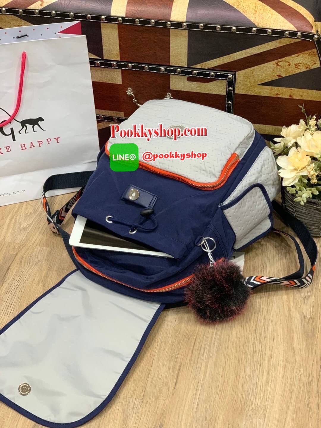 Kipling new grey emb city pack กระเป๋าเป้ที่สะพายได้ทุกวัน ไม่ว่าจะไปเรียน ไปทำงานหรือออกทริปเล็กๆ วัสดุ polymide100% สีสันของกระเป๋ารวมถึงตัวสายดูแมทช์กัน ยังมีช่องใช้งานที่แยกออกเป็นสัดส่วนไม่ว่าจะด้านข้างหรือด้านหน้า เปิดปิดสองชั้นด้วยกระดุมแม่เหล็กและ