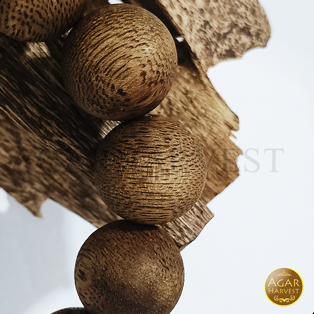สร้อยข้อมือ กำไล ลูกประคำ จากแก่นไม้หอมกฤษณา Agarwood Beads Bracelet (13 Beads) 20mm / Mala / Rosary 1 unit
