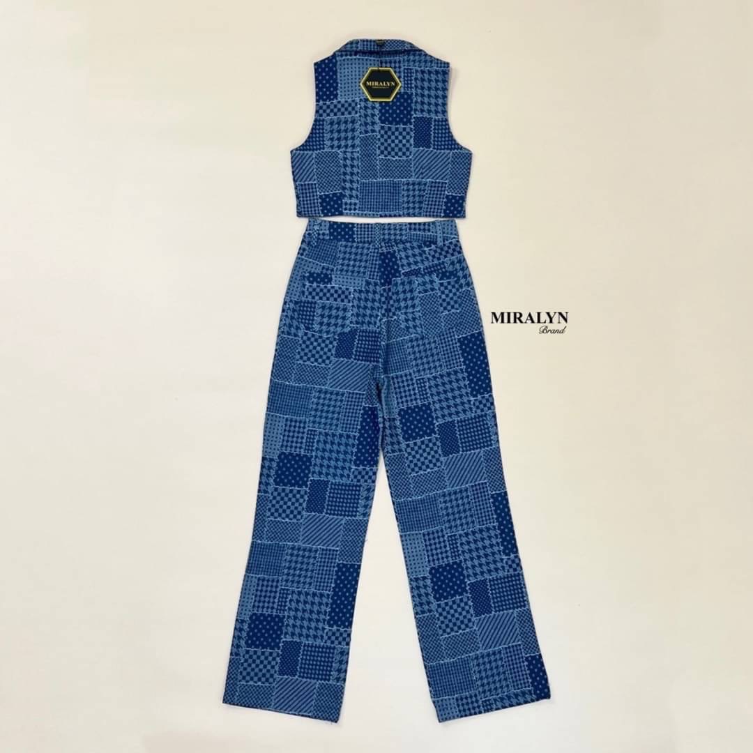 ชุดเซทแฟชั่น Set jeans 2 ชิ้น ยีนส์แต่งลายในตัวสวยเก๋มาก ยีนส์เนื้อนิ่มไม่หนักมากใส่สบาย สีอ่อน/เข้ม