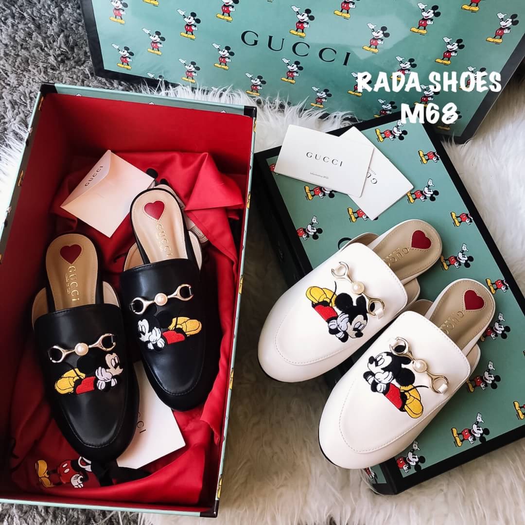 2020 New Shoes ... รองเท้าแตะหัวปิด พร้อมส่งรองเท้า ...รองเท้าแตะหัวปิดปัก มิกกี้เมาส์ ฮอตมาก ฮิตมาก ทรงสวย สุดคะ ชอบสั่งเลย มาไม่เยอะจ้า มีจำนวน จำกัด น้า