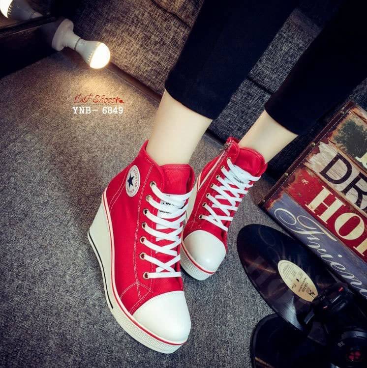 แบบใหม่พร้อมส่ง รองเท้าผ้าใบหุ้มข้อนำเข้าเสริมส้น Style Converse วัสดุผ้าแคนวาส ส้นPU มีซิปด้านข้างใส่ง่าย ทรงสวยฮิตขนาดนี้ รีบจองกันนะคะสาวๆ