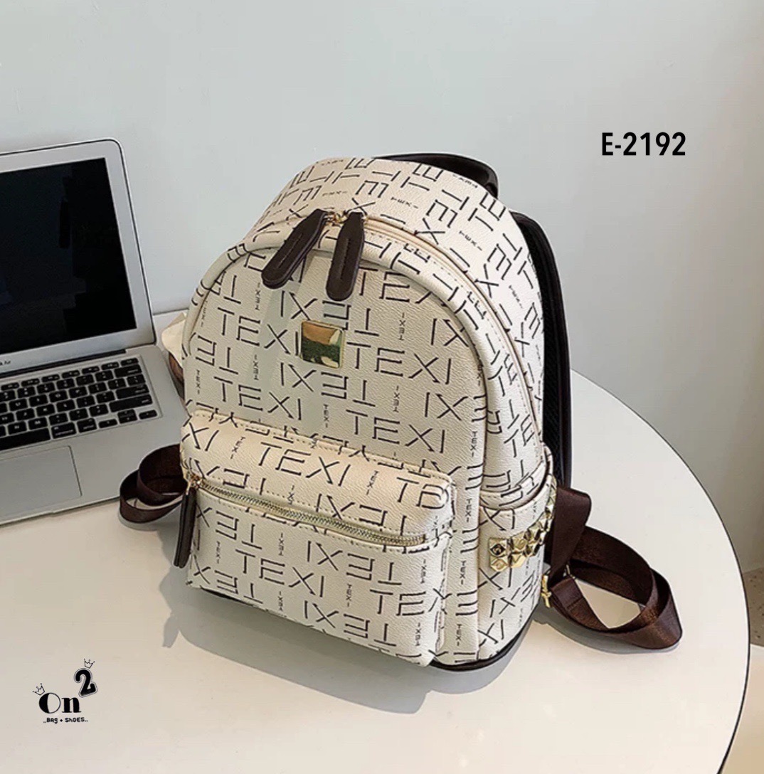 มาแล้วค่า เป้ Collection ใหม่ล่าสุด สวยไม่ไหว รุ่น everyday bag เป้ได้ สะพายได้พกใบเดียวจบ งานซิปใช้งานง่ายค่า