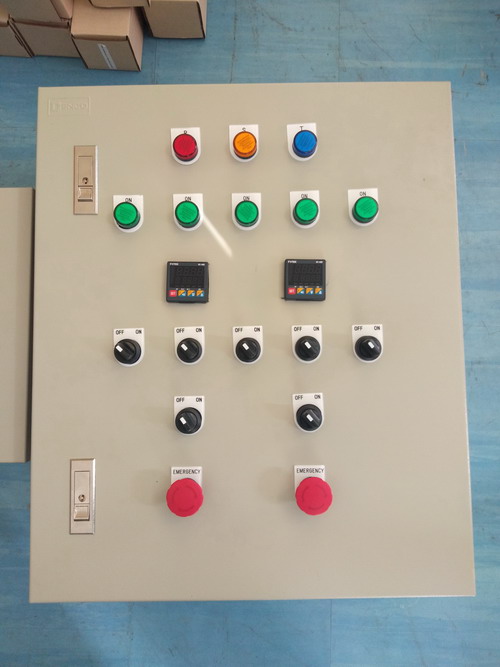 ออกแบบติดตั้ง ตู้ควบคุมอุณหภูมิ