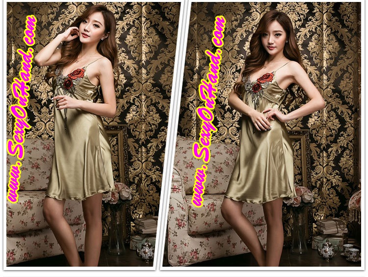 ชุดนอน ผ้าไหม สีเขียวทอง แต่งลูกไม้ปักช่วงขอบคอเสื้อ สไตล์หรูหรา คลาสสิค เนื้อผ้าเกรด AAA งานเกรดพรีเมี่ยมเลยคะ