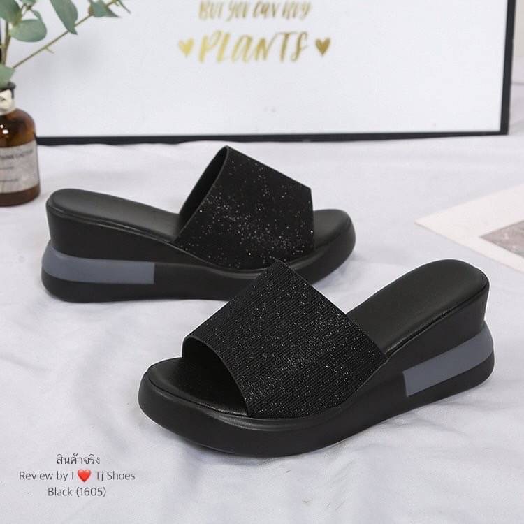 พร้อมส่งรุ่นนี้เกร๋มาก ขายดีมากบอกเลยจ้า รองเท้าส้นเตารีดนำเข้า น้ำหนักเบา เข้าได้กับทุกชุด แถมใส่ได้ตลอด ไม่มีตกเทรน ของจริงงานดี สวยตรงปกแน่นอน เพราะทางร้านถ่ายรูปจากสินค้าจริง สวยเป๊ะมาก ควรมีไว้เป็นคู่โปรด เป็นรุ่นที่ทางร้านแนะนำ รีบสั่งด่วนๆเลยจร้า ช