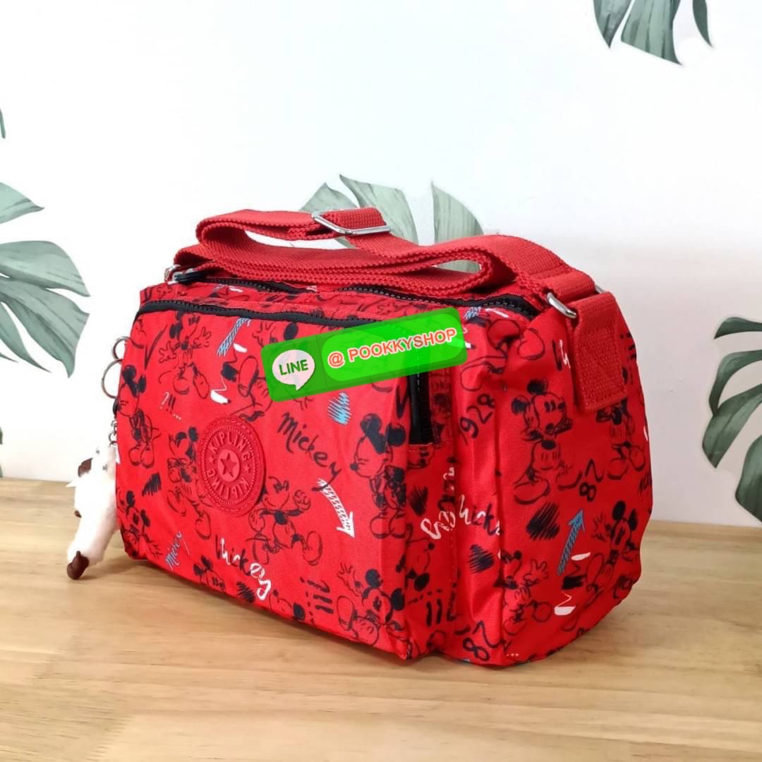 KIPLING RETH CROSSBODY BAG ซับในตาราง วัสดุ Nylon +polyester กระเป๋าสะพายข้างหรือ สะพาย Crossbody ได้ ช่องหน้าเปิด-ปิด ด้วยซิป พร้อมช่องแยกบ่อยด้านข้าง ช่องหลัก 2 ช่อง ด้านในโล่งกว้าง สามารถจุสัมภาระได้เยอะ พร้อมช่องซิปหลัง สายสะพายปรับระดับสั้น-ยาว ได้ f