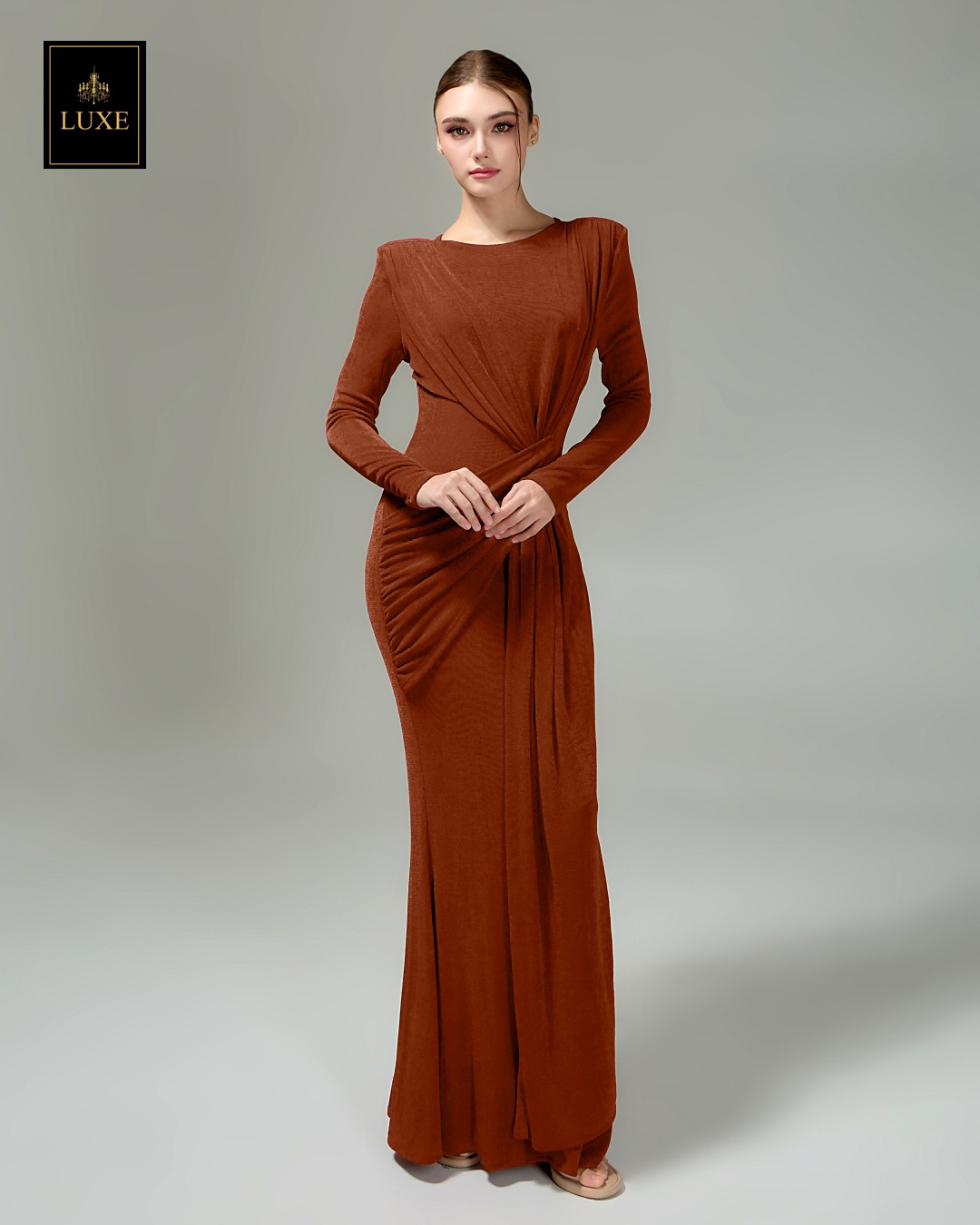 เดรสแฟชั่น แม็กซี่เดรสเสื้อคอกลมแขนยาว เสริมไหล่ กระโปรงยาวคลุมข้อเท้า