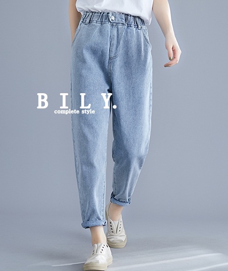 เข้าเพิ่มรอบ 2 !!! NEW ARRIVAL complete style by BILY กางเกงผ้ายีนส์เดนิมเนื้อนุ่มไม่แข็ง เอวยืดอย่างดี กางเกงดูคิ้วส์แต่งกระดุมหลอกด้านหน้า กระเป๋าข้าง กระเป๋าหลัง งานผ้าญี่ปุ่นนำเข้า ทรงสวยเท่ชิค งานน่ารัก ใส่สบายค่ะ