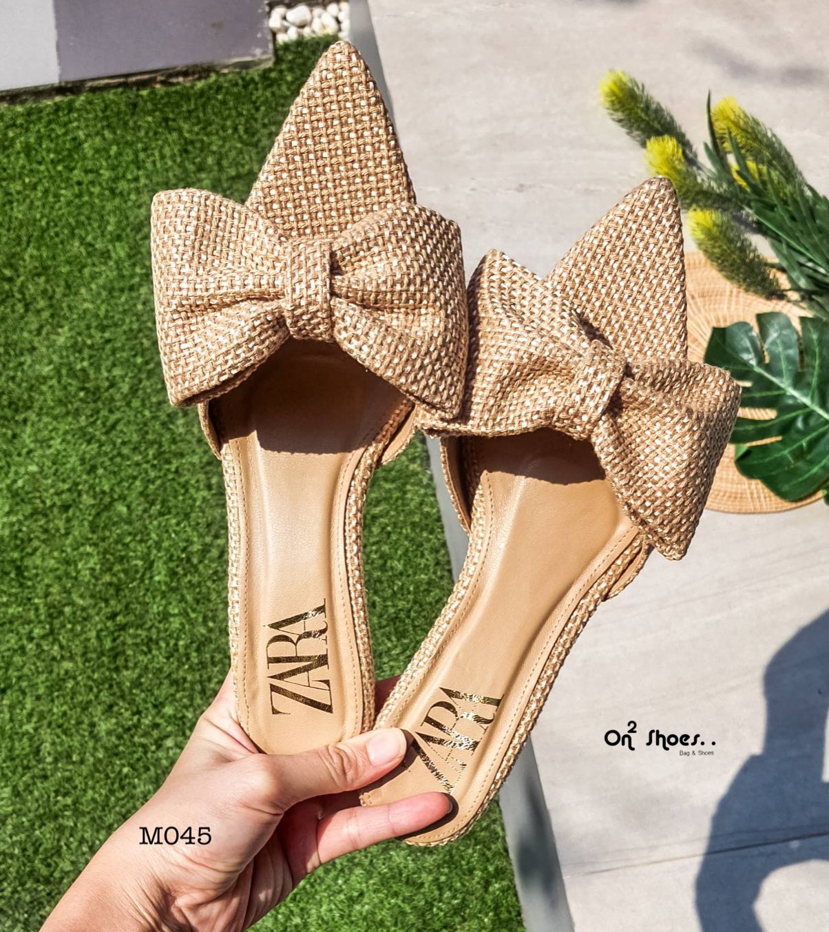 พร้อมส่ง สวยอีกแล้วค่ะ Zara ส้นเข็มผ้ากระสอบโบตัวใหม่ งานดีมากกก งานแนวนี้ คือ ปังมาก กระสอบปีนี้ต้องให้นางค่ะ น่ารักมากกกก ดีเทลสวยเป๊ะ