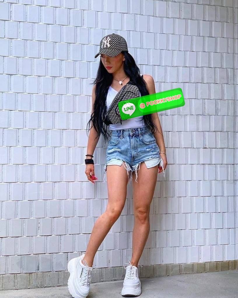MLB แท้ Outlet กระเป๋าคาดอกคาดเอว คอลใหม่ มาพร้อมกับใบลูก 1 ใบ อุปกรณ์ ป้ายแบรนด์ ถุงห่อตราแบรนด์