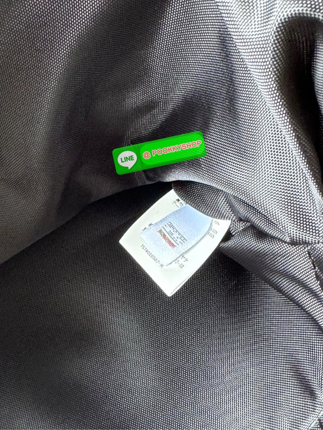 Baobao issey miyake cargo tote matte กระเป๋า CARGO สไตล์บอสตัน มีหูจับแบบบุหนา มีฐานกว้างใส่ได้เยอะ สาทารถใส่สัมภาระที่จำเป็นในการเดินทาง หรือมีพื้นที่จัดเก็บสิ่งของที่เราต้องใช้ในการทำงานด้วย เช่น โน้ตบุ๊ก สมุดจดบันทึก แฟ้มเอกสารต่าง ๆ ดีไซน์หรูดูสุภาพเร