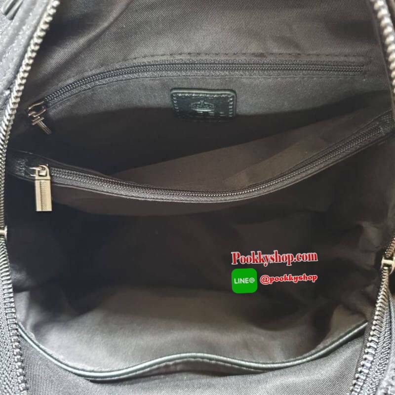 ใหม่ล่าสุด KEEP ‘ Foxxy ‘ Backpack กระเป๋าเป้ผ้าไนล่อนนาโนตัดขอบหนังแท้!!! ทรงน่ารักมากๆๆๆ ใบนี้ มีสายสั้นสำหรับสะพายไหล่ให้ด้วยคะ จุดเด่นที่ >ตัวกระเป๋าทำจากไนล่อนนาโนตัดกับหนังแท้เนื้อดีที่สุด เพิ่มความคงทน >ตัวกระเป๋ามีสายสั้น ให้เพิ่มอีก 1 สายสำ