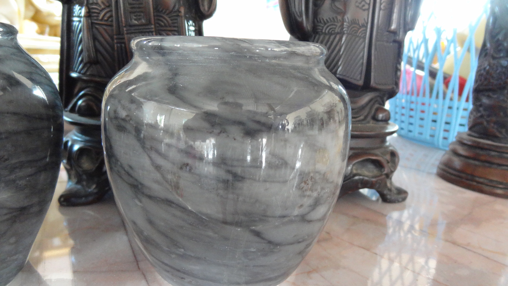 โอ่งหินอ่อน ขนาด กว้าง 10 สูง 12 เซนติเมตร