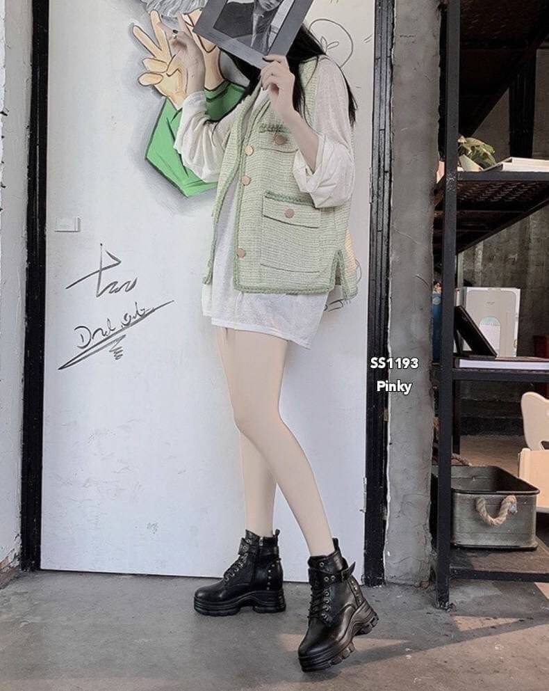 บู้ทผ้าใบเสริมส้น ss1193 งานนำเข้าสุดเท่ห์ ชิคมาก สาวๆใส่แล้วดูเก๋ เท่ห์ ดูดีสุดๆ หนัง pu พื้นนิ่ม อะไหล่ไฮเอนตั้งแต่เชือกผูก หมุดทองไม่มีหลุด งานดี ประณีตทุกจุด