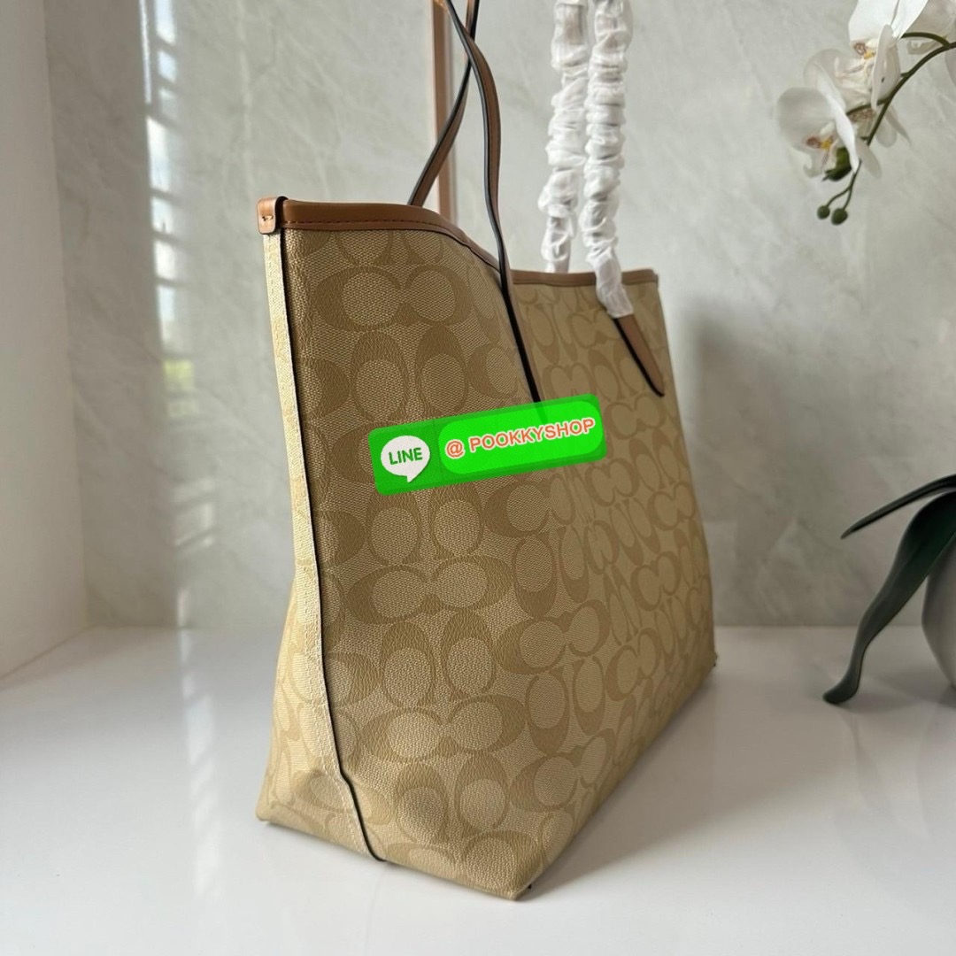 COACH CITY TOTE IN SIGNATURE CANVAS (5696) ðāļāļĢāļ°āđāļāđāļēāļāļĢāļāļāđāļāļāļāļīāđāļāđāļāđāļŦāļāđ āđāļŦāļĄāļēāļ°āļāļąāļāļŠāļēāļ§āđāļŠāļēāļĒāđāļāļāļāļ°āļŠāļąāļĄāļ āļēāļĢāļ°āđāļĒāļāļ° ðāļ§āļąāļŠāļāļļ: āļŦāļāļąāļāđāļāļāļ§āļēāļŠāļāļąāļāļāļāļāļŦāļāļąāļāđāļāđ ðāđāļāļīāļ-āļāļīāļāļāđāļ§āļĒāļāļĢāļ°āļāļļāļĄāđāļāđāļ āļāđāļēāļāđāļāđāļĨāđāļ āđāļŠāđāļāļāļāđāļāđāđāļĒāļāļ° āļĄāļĩāļāđāļāļāļāļīāļ 1 āļāđāļāļ āļŠāļēāļĄāļēāļĢāļāđāļŠāđ iPad āđāļāđāļāļļāļāļĢāļļāđāļ