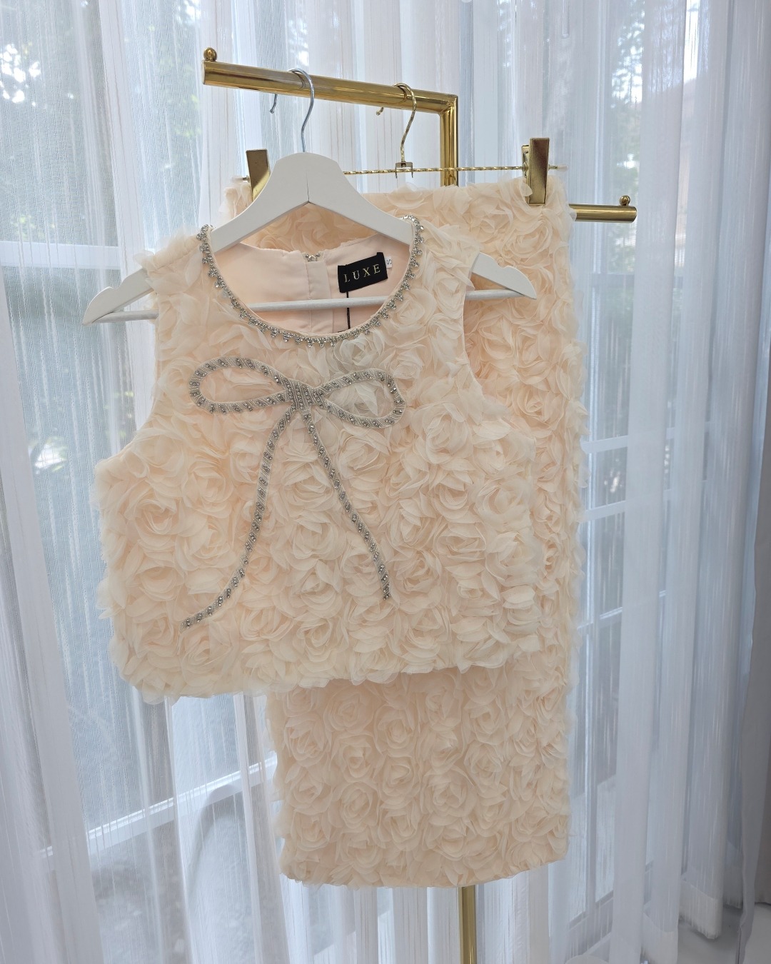 ชุดเซทแฟชั่น เซ็ตเสื้อแขนกุดทรงหลวม+กระโปรงทรงสอบ