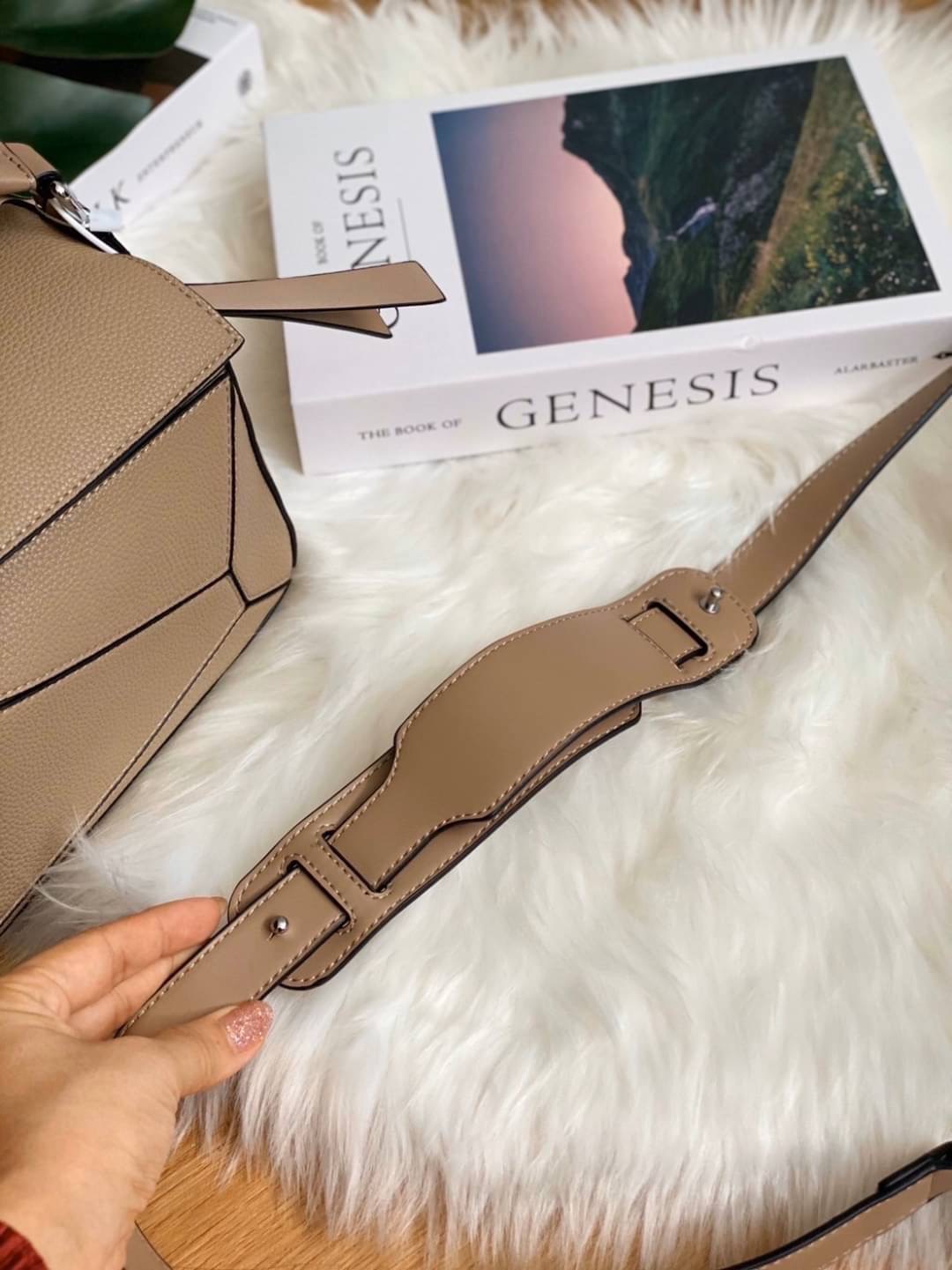 ðComebackð āđāļĨāđāļ§āļāđāļē Puzzle bag āđāļāļāļĩāđāļŠāļļāļāļāđāļāļąāļĄāđāđāļāļāļāļĩāļāļĢāļāļāđāđāļĨāđāļ§āļāđāļē Puzzle bag āļāļĩāļāļŦāļāļķāđāļāļĢāļļāđāļāļāļĩāđāļāļēāļĒāļāļĩāļāļĩāđāļŠāļļāļāļāļāļāļāļĩāđāļĢāđāļēāļ āļĢāļāļāļāļēāļĢāļāļĨāļīāļāđāļŦāļĄāđāļĨāđāļēāļŠāļļāļ āļāļąāļ§āļŦāļāļąāļ PU premium āļāļāļīāļāļāļĩāđāļ§āđāļēāđāļāļāļŦāļāļąāļāđāđāļāđ āļāļĢāļāļŦāļĄāļāļ āļāļĩāđāļāļāđāđāļāļĢāđ āļĄāļĩāļāļĩāđāļāļąāļ āļāļ·āļāđāļāđāļŠāļ§āļĒāļĄāļēāļāļ āļŠāļēāļĒāļŠāļ°āļāļēāļĒāļĄāļĩāđāļāđāļāļĢāļāļāļāđāļē āļāļēāļāļĄ