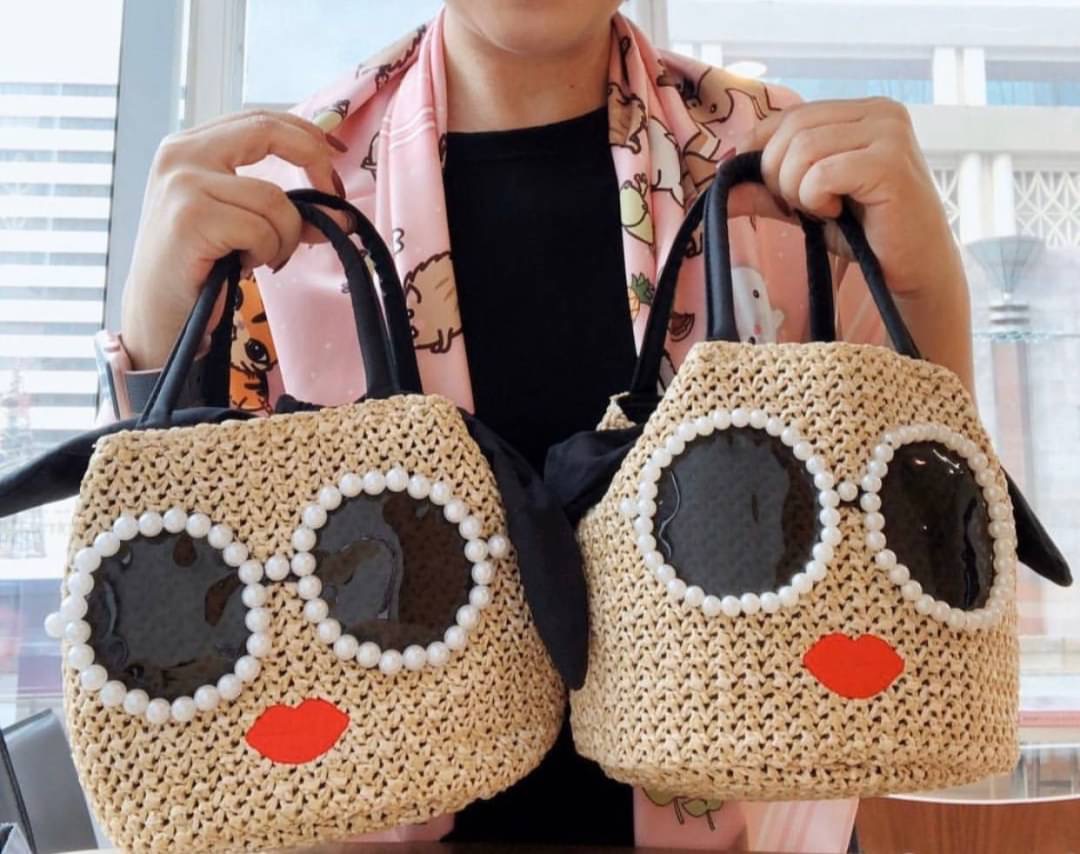 กระเป๋าดังจากญี่ปุ่น A-jolie ใช้เวลาผลิตนานมากกว่าจะได้วัสดุตัวนี้ บอกเลยเป๊ะสุดๆ สวยทุกจุด อะหลั่ยเด้งไปเลย ได้ไปรับรองไม่ผิดหวังแน่นอนค่า