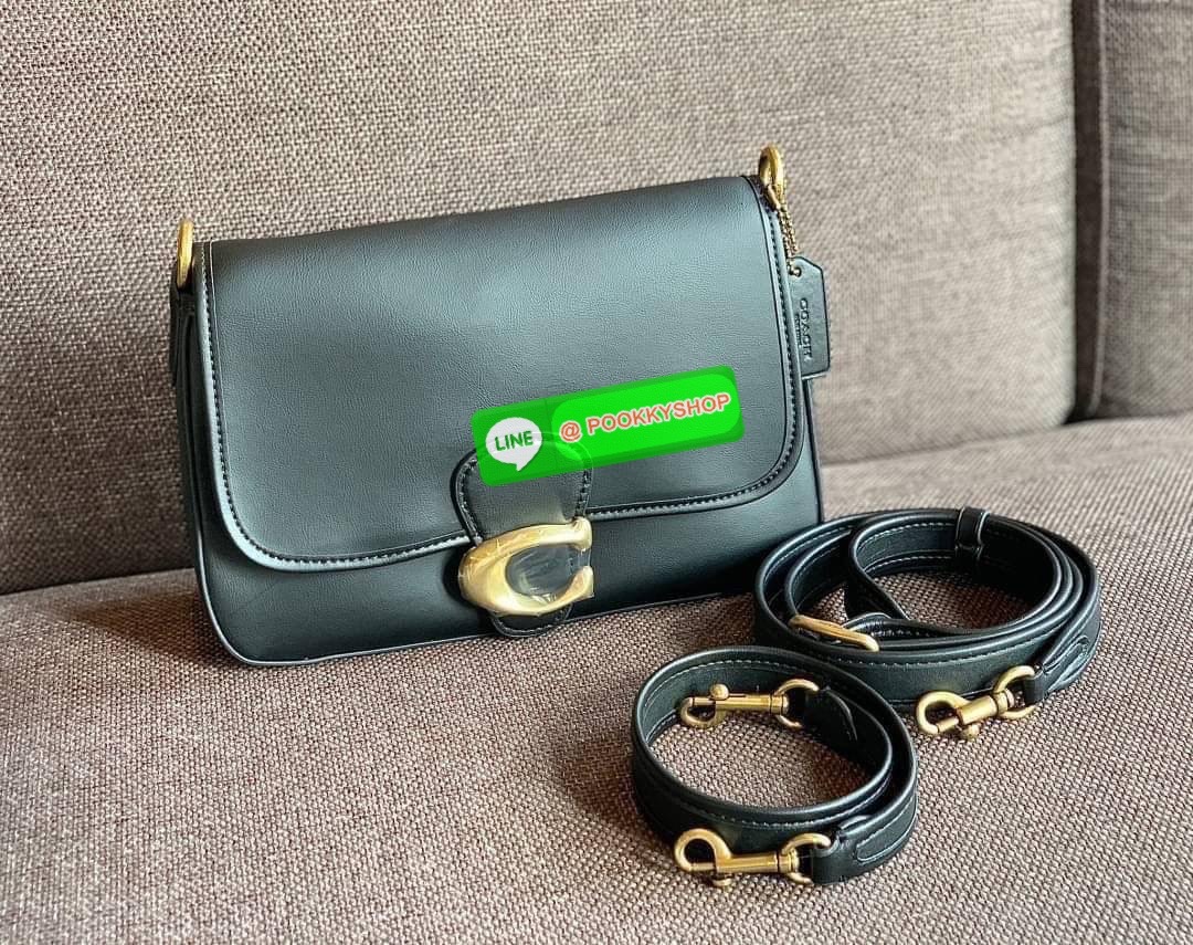 COACH SOFT TABBY SHOULDER BAG ((C4823)) 📣พร้อมส่ง รุ่นฮิต นาทีนี้ที่สาวๆต้องมีค่ะ! สุดคุ้ม! กับกระเป๋าหิ้ว//คล้องไหล่//สะพายข้างได้ หนังแท้เรียบ หรูดูสวยค่ะ เปิดปิดกระเป๋าแบบกระดุมแม่เหล็ก ประดับอะไหล่โลโก้ตัวใหญ่สวยมากๆ ภายในกระเป๋าสามารถใส่กระเป