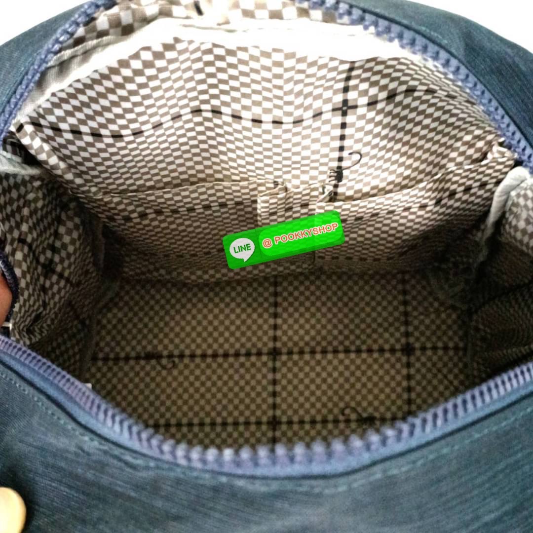 Kipling City Pack Medium Backpack กระเป๋าเป้ Kipling ขนาดกลาง วัสดุ Polyester 100% มีหูหิ้วด้านบน -ด้านหลัง มีซิปหลัง 1ช่องลึก -ด้านข้างมีช่องใส่ของเล็กน้อยทั้ง 2 ด้าน เปิด-ปิด ด้วยกระดุมแม่เหล็ก -ด้านหน้ามีช่องซิปใส่ของแยก 1 ช่อง และ ช่องปรับขนาดด้วยสายล