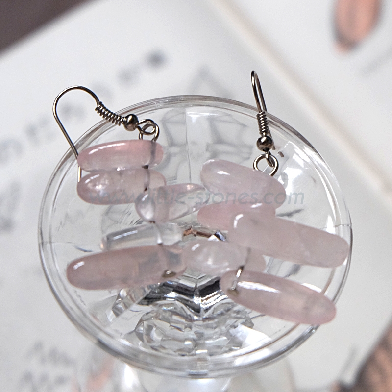 ต่างหูหิน โรสควอซ ทรงเสี้ยว (Rose Quartz)