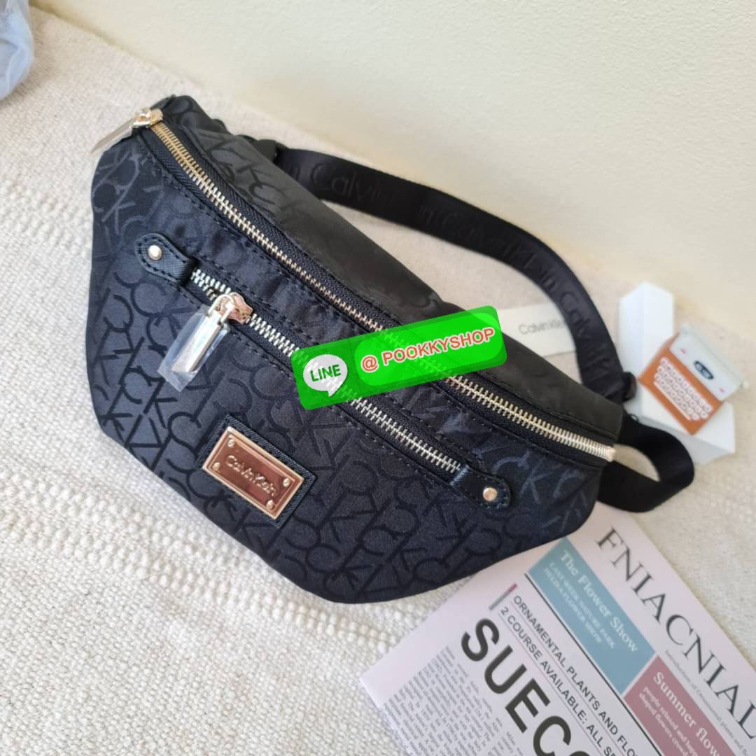 Ck คาดอก คาดเอว สุด cool มาเสิรฟ์ 3 สีสวยๆ เลย ใส่ของได้ถึง 2 ช่องด้วยกัน สายปรับระดับได้เยอะมากค่ะ