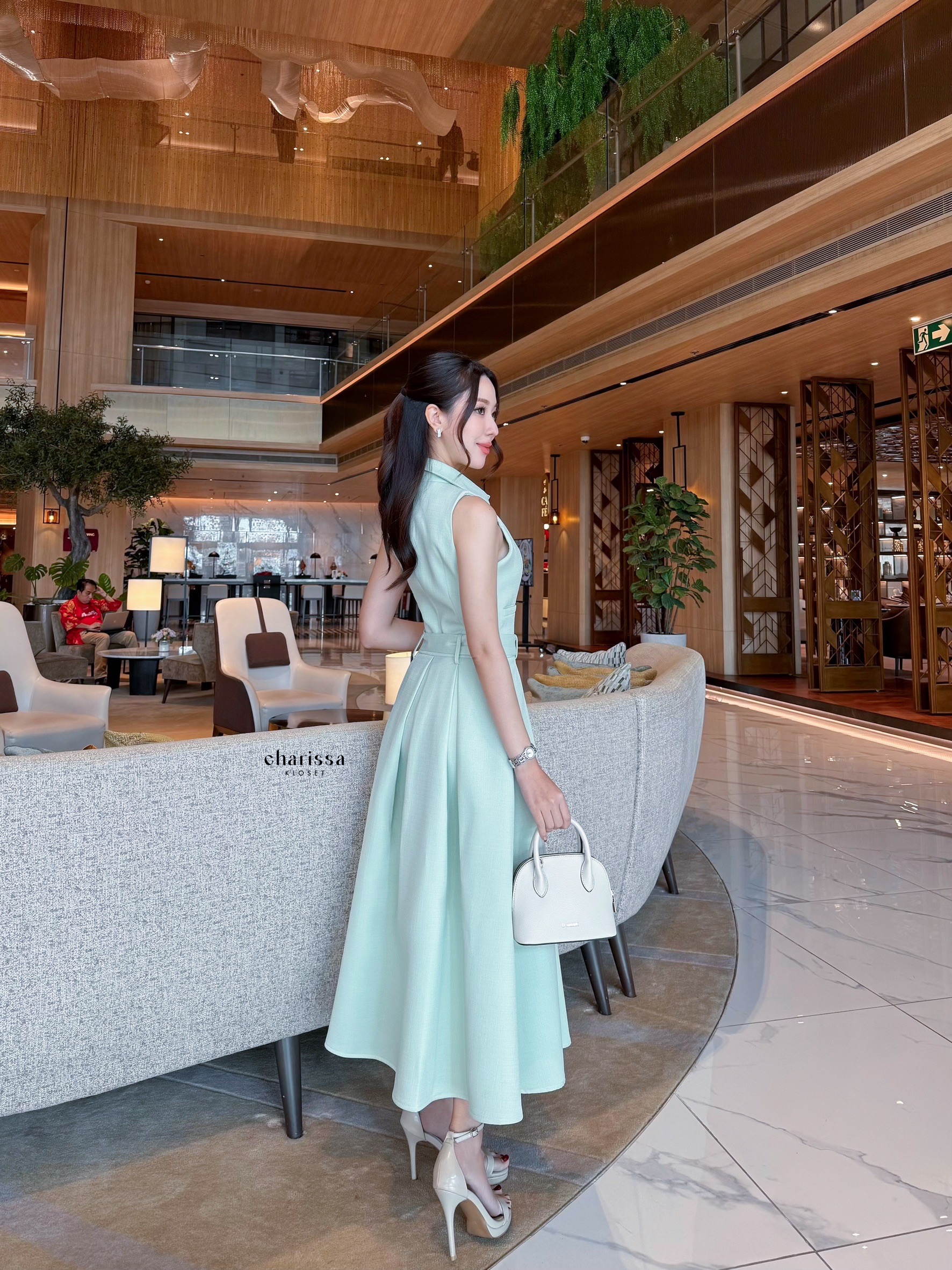 เดรสแฟชั่น เดรสผ้าพรีเมี่ยม มาพร้อมเข็มขัดและโชเกอร์