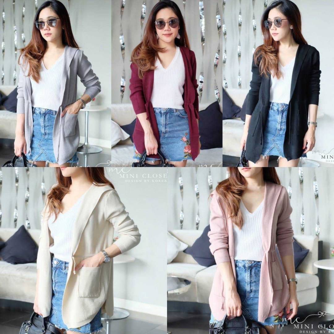 พร้อมส่งค่ะ ใส่ได้บ่อยสุด กับงานเสื้อไหมพรม เนื้อผ้านุ่มพิเศษอย่างดี มีฮู้ด มีเชือกรัดรอบเอวในตัว กระเป๋าหน้า แม่ค้าการันตี งานละมุนที่คุณๆควรมีค่ะ