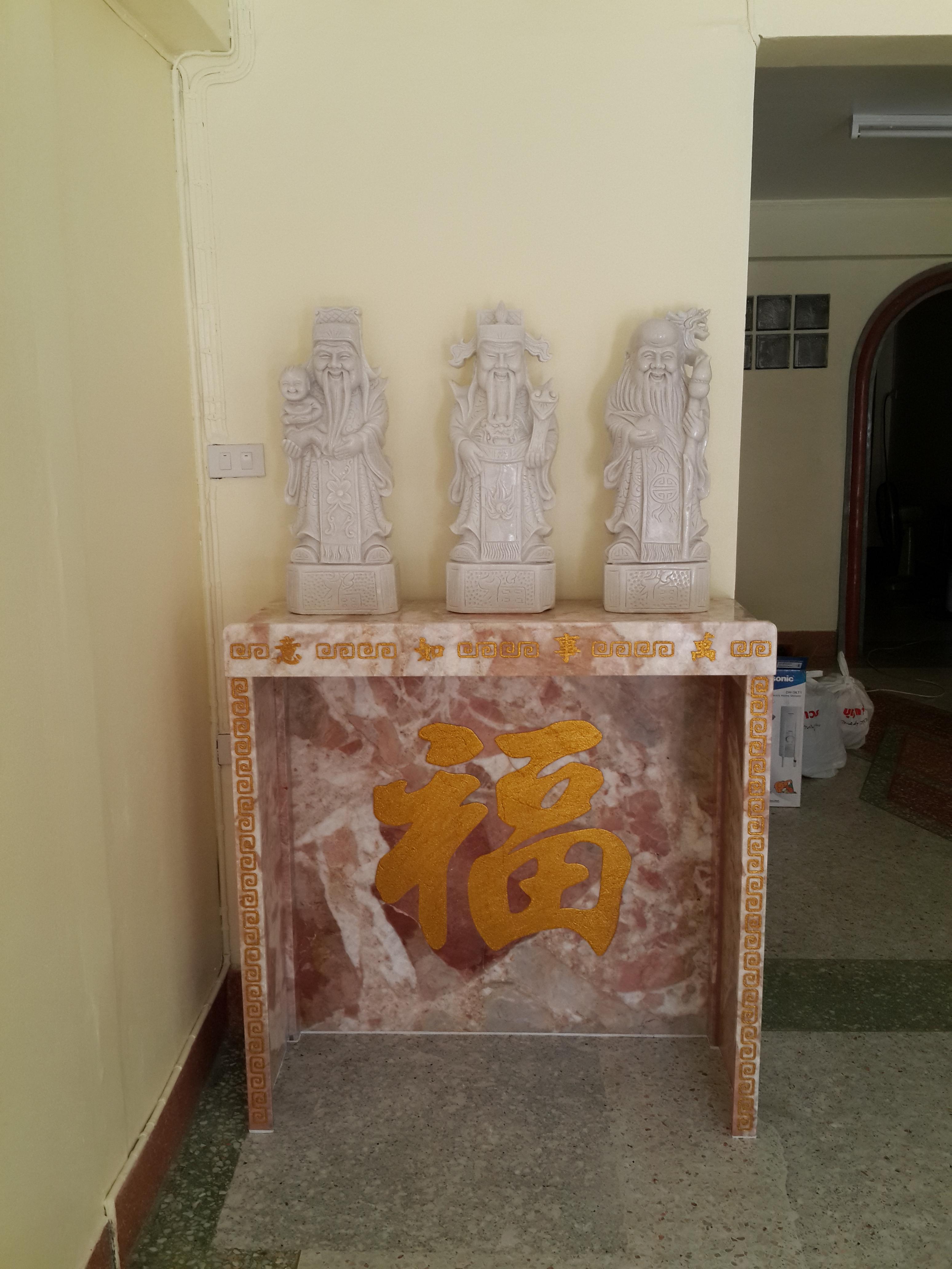 ตู้ครอบศาลหินอ่อน ขนาดศาล 16 นิ้ว ( แข็งแรงเสริมเหล็กติดwa LED ) มีแบบด้านในภาพ