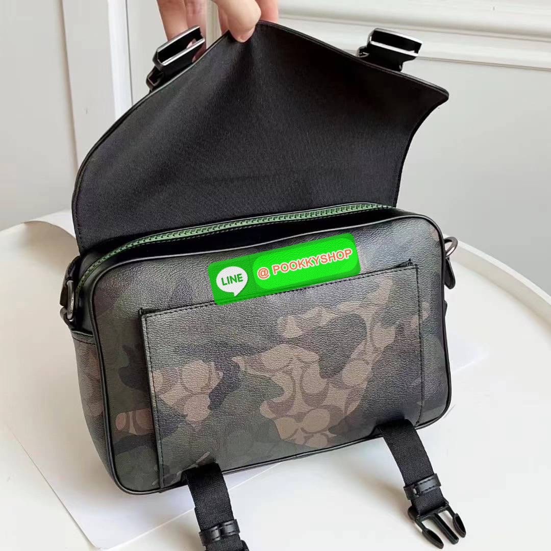 COACH TRACK CROSSBODY IN COLORBLOCK SIGNATURE CANVAS WITH COACH PATCH (C6657) 🛍🛍กระเป๋าสะพายทรงแมสเซ็นเจอร์ ทรงสวยรุ่นที่ต้องมีติดตัวคะหนุ่มๆ จุของได้เยอะมากแบ่งเป็นสัดเป็นส่วน วัสดุหนังแคนวาสสลับหนังแท้ กระเป๋ามีตัว ล็อค มีซิปด้านใน ด้านห