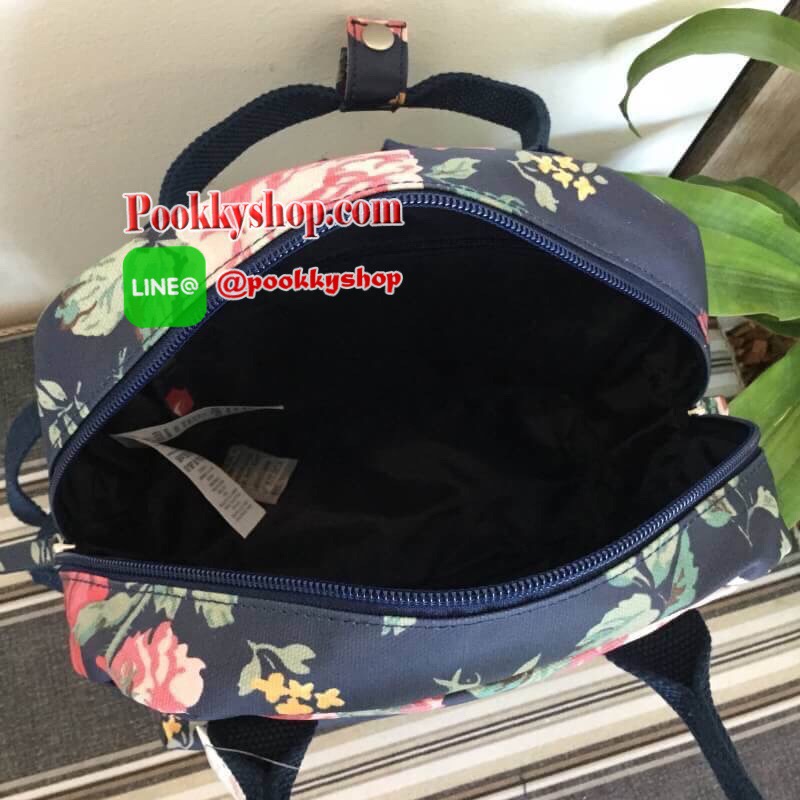 cath kidston Mini Backpack Bag กระเป๋าสะพายเป้รุ่นมินิ แบรนด์ดังสไตล์วินเทจสุดฮิต วัสดุ Canvas เคลือบกันน้ำสามารถเช็ดทำความสะอาดได้ เปิดปิดด้วยซิปสะดวกใช้ ด้านหน้าประดับโลโก้ cath Kidston พร้อมช่องซิปด้านนอกใส่กระเป๋าสตางค์ มือถือได้ ด้านในมีช่องซิป สามาร