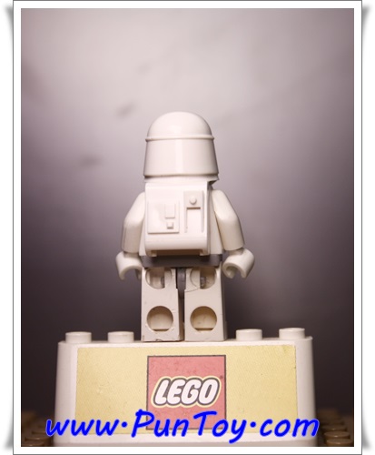 sw0115: Snowtrooper ** สีเริ่มออกเหลือง