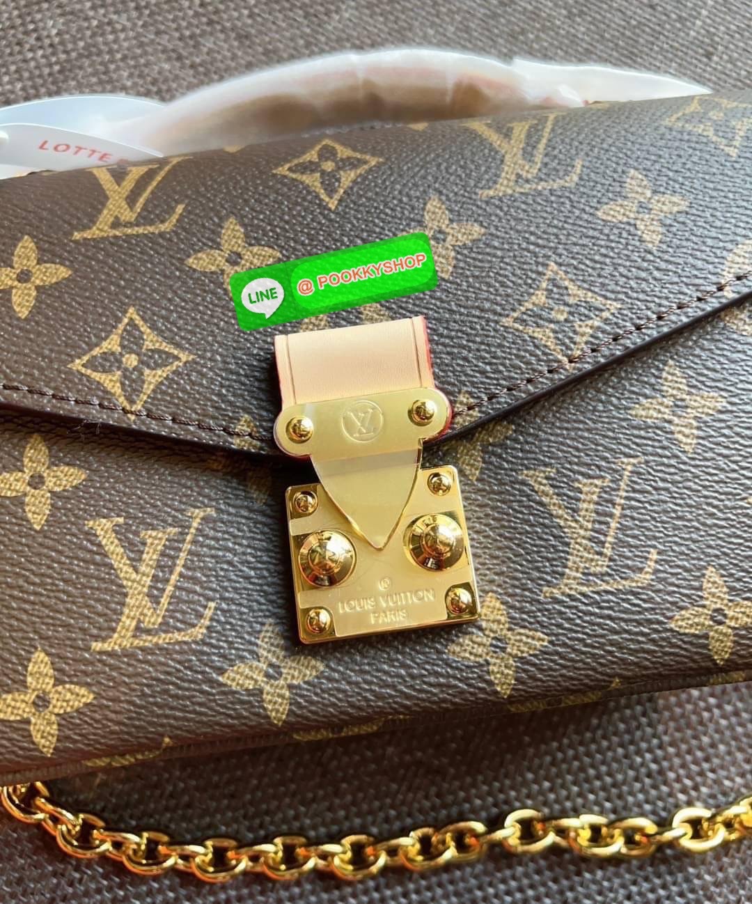 Back in stock มาค่ะใครรออยู่! ❣️ละมุนตาละมุนใจกับน้องเลยค่ะ หนึ่งในรุ่นที่สาวๆต้องมี ห้ามพลาด #ทำใจว้าวุ่นมาก😘 Louis Vuitton Pochette Métis East West 💌พร้อมส่งที่ไทย Luxury ไปกับ LV premium gift duty free ตปท. หนังแท้นิ่มอย่างดี สวย