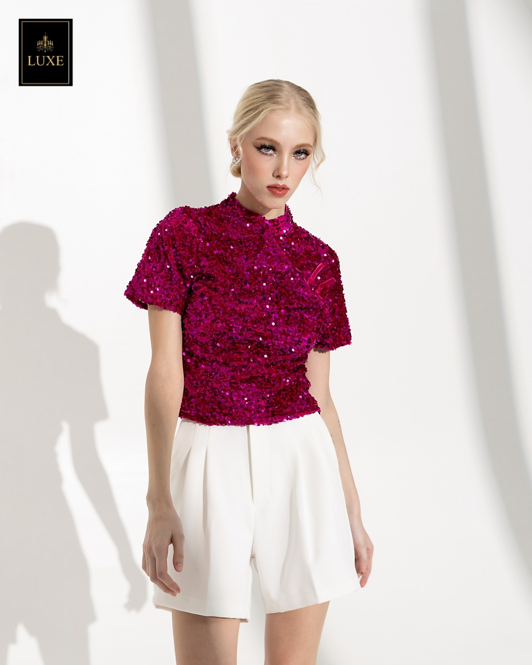 เสื้อแฟชั่น เสื้อกี่เพ้าแขนสั้น ผ้ากำมะหยี่ปักเลื่อมวิบวับ เนื้อนุ่มยืดหยุ่น มีซับในเต็มตัว