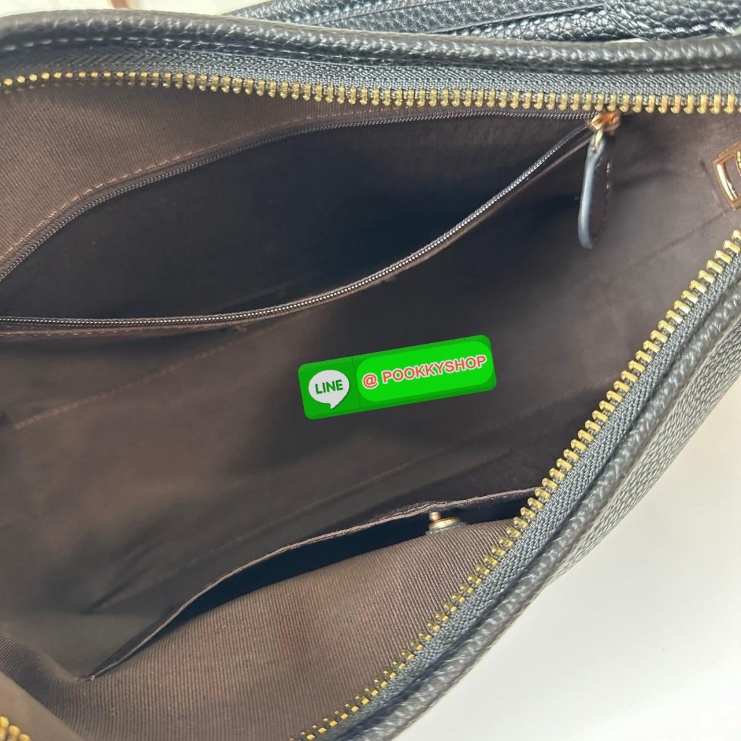 Coach Laurel Shoulder Bag Black CR148 🔖กระเป๋าสะพายข้าง/ไหล่ ทรง hobo สวยทันสมัยไม่มีเอาท์ 🔖วัสดุ : pebble leather 🔖เปิด - ปิด แบบซิปบน ภายในช่องโล่งกว้าง มีช่องรับแยกสองช่องมีซิปหนึ่งช่อง จุของได้เยอะ