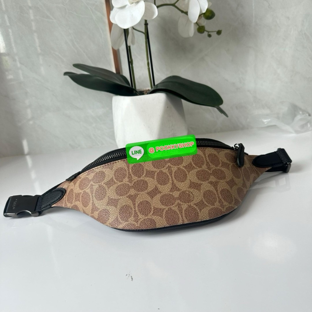 COACH Charter Fanny pack synthetic (C7700) 🔖กระเป๋าคาดอกรุ่นใหม่ไซส์มินิ ขนาดกำลังดี ทรงหล่อ 🔖วัสดุ: แคนวาสตัดสลับหนังแท้ 🔖สายปรับระดับได้ 🔖มี2 ช่องซิป ด้านหน้าและด้านหลัง 🔖ภายในช่องหลักมีช่องใส่ของจุกจิก1ช่อง