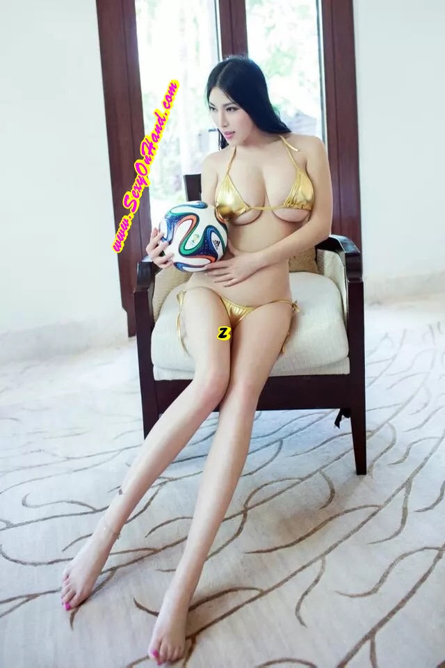 ชุดบิกินี่ เซ็กซี่ ชุดทูพีซ สีทองเมทาลิค แบบผูก ขนาด Free Size สวย เปรี้ยว เริ่ด เซ็กซี่ อย่าบอกใครเลยคะ