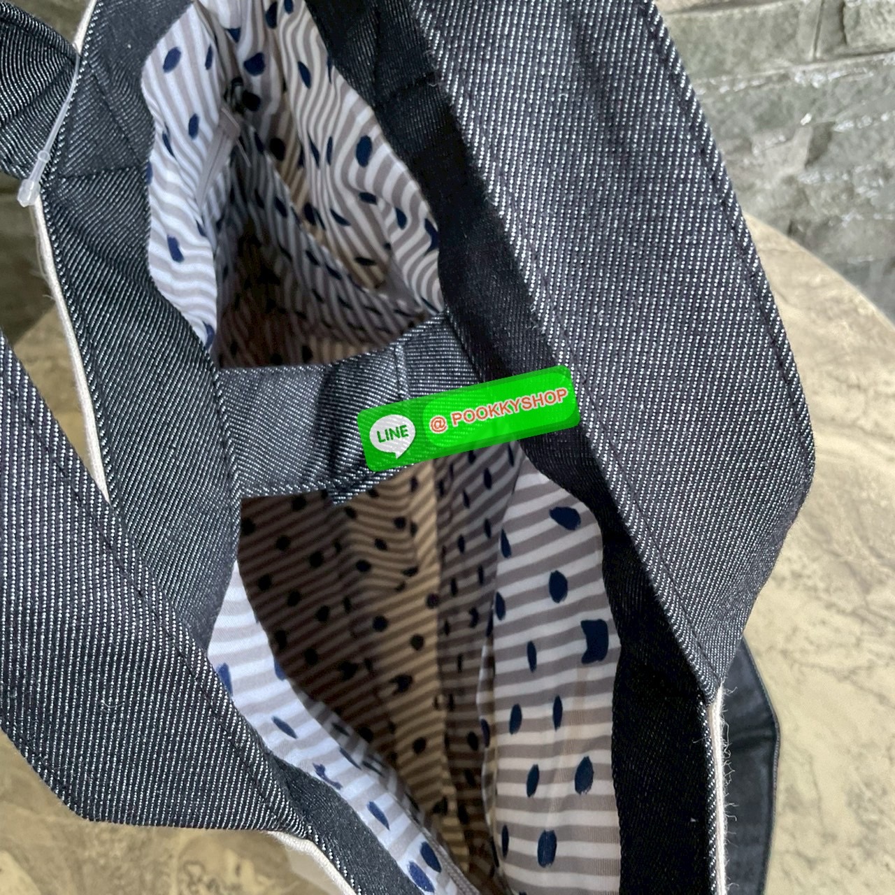 Japanese Kusuguru Embroider Lucy Paul Shoulder Bag Crossbody Bag Handbag Handbag Commuter Cartoon กระเป๋าสะพายข้าง Lucy Paul ลายปักญี่ปุ่น กระเป๋าถือทรงคุสุกุรุ กระเป๋าถือทรงสะพายข้างลายการ์ตูน ขนาดใหญ่จุของได้เยอะมาก รุ่นนี้แนะนำเลยสวยคุ้มใช้งานง่าย ห้าม