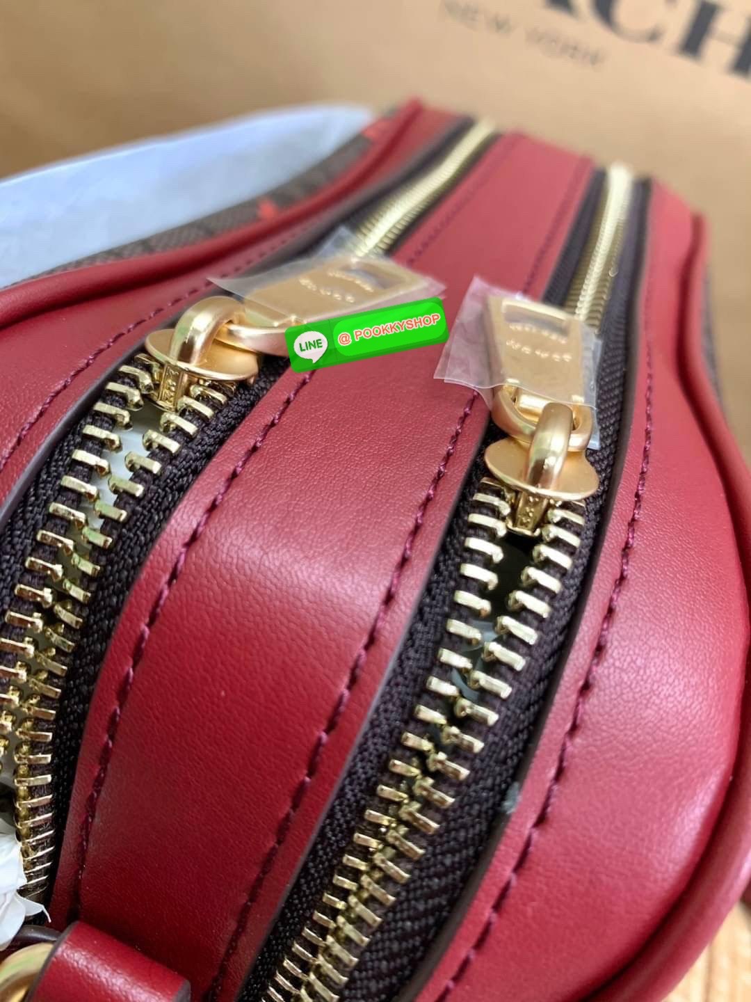 COACH JES CROSSBODY IN SIGNATURE CANVAS WITH HEART PETAL PRINT((C7617)) พร้อมส่งที่ไทยค่ะ! กระเป๋สะพายครอสบอดี้ร์ หนังแท้แคนวาสเคลือบลาย ทั้งใบปริ้นล์ลายดอกไม้หัวใจ สวยหวาน ละมุนหมากๆค่ะ เปิด-ปิดกระเป๋าแบบ2ช่องซิปหลัก ภายในสามารถใส่สัมภาระได้เยอะ ช่องกว้า