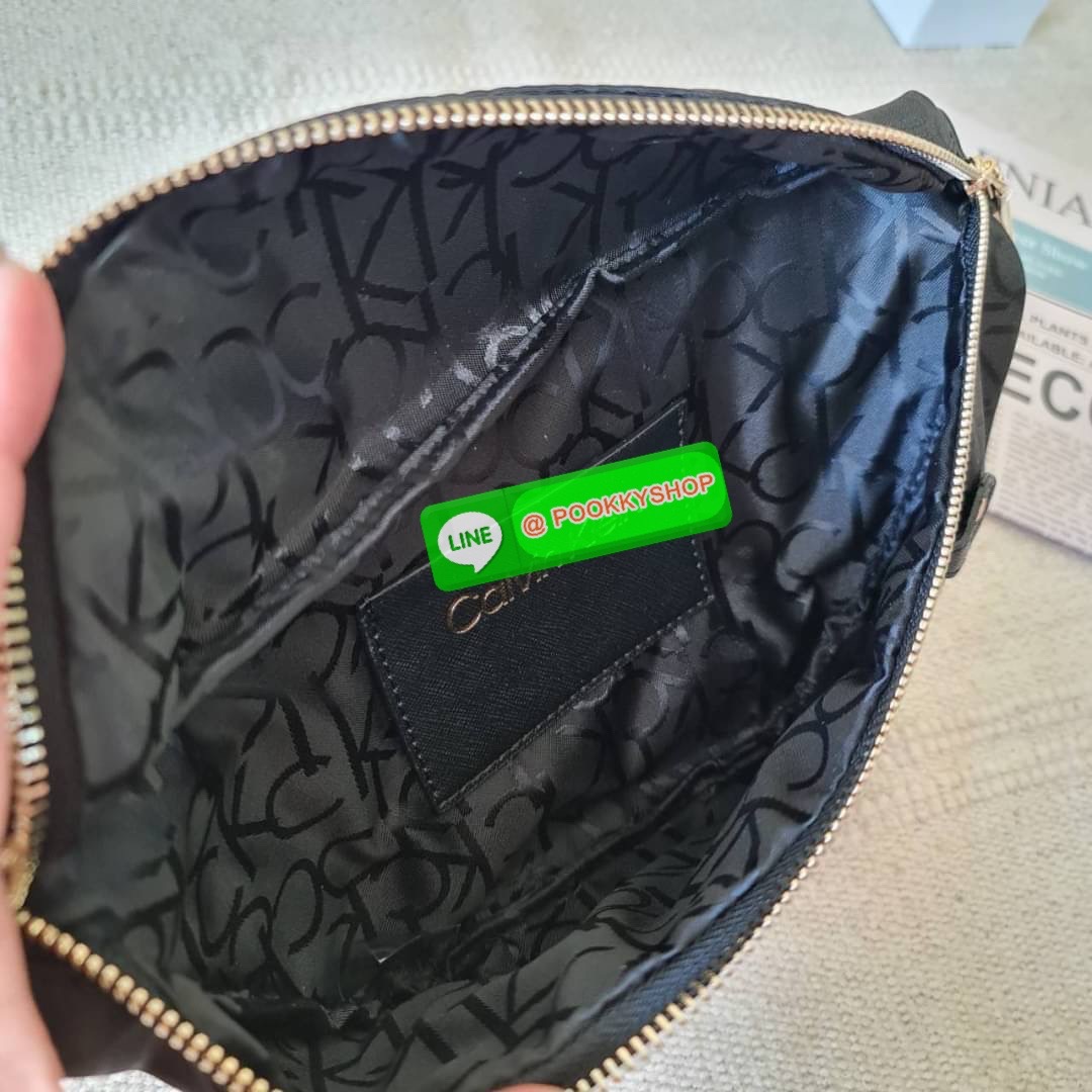 Ck คาดอก คาดเอว สุด cool มาเสิรฟ์ 3 สีสวยๆ เลย ใส่ของได้ถึง 2 ช่องด้วยกัน สายปรับระดับได้เยอะมากค่ะ