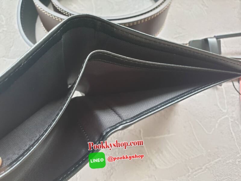 NEW ARRIVAL!! LEVI’S REAL LEATHER BELT & WALLET VALUE PACK ซื้อ1ได้ถึง2ใบ! เซทสุดคุ้ม! ได้ทั้งกระเป๋าสตางค์พับสองตอนและเข็มขัด วัสดุหนังวัวแท้ กระเป๋าสตางค์ปั้มโลโก้ด้านหน้า ภายในมีช่องใส่บัตร ช่องใส่ธนบัตร 2 ช่อง แยกเป็นสัดส่วน เข็มขัดด้านหนึ่งสีดำอีกด้า