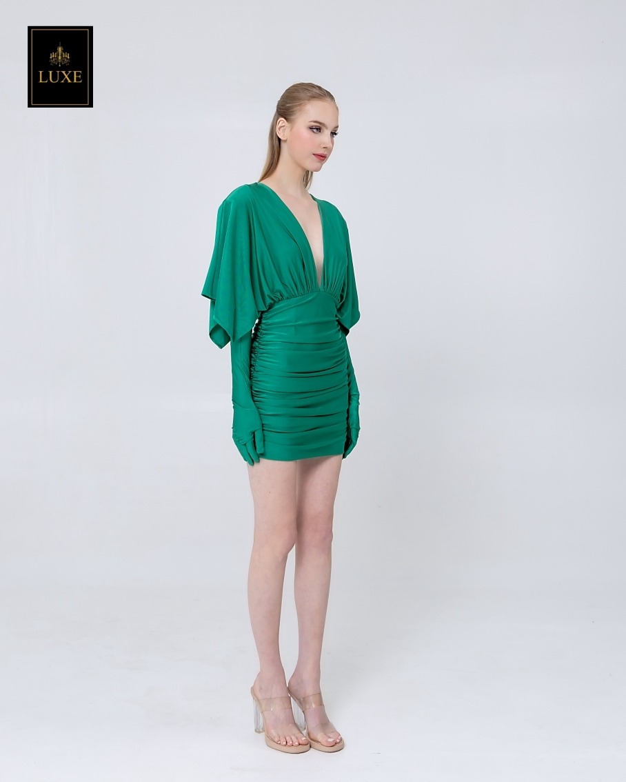 เดรสแฟชั่น เดรสกระโปรงเข้ารูป เสื้อคอวีแขนในตัว มาพร้อมถุงมือยาว