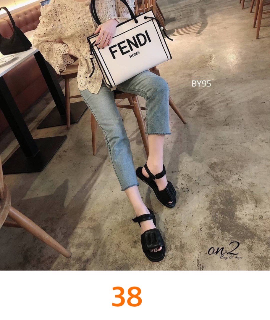 SALE ลดกระหน่ำเคลียร์สต๊อก 350 ส่งฟรี ems เลยจ้า สินค้าใหม่ไม่มีตำหนิ