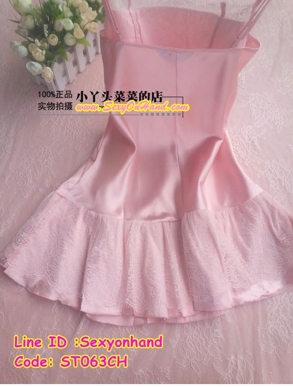 ชุดนอนผ้าไหม ชุดนอน สายเดี่ยว สีขมพูอ่อน เนื้อผ้าไหม แต่งลูกไม้ปัก ช่วงอก ชายแต่งระบายลูกไม้ แบบหรู คุณหนูมากๆคะ