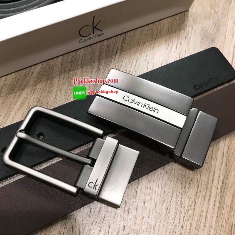 ห้ามพลาด! Best Gift Ideas For Men สุดคุ้ม!ซื้อ1ได้ถึง2! CALVIN KLEIN REAL LEATHER BELT VALUE PACK Limited Edition เซทเข็มขัดหนังวัวแท้ในชุด Gift Box มีหัวเข็มขัดให้เลือกใช้2แบบคุณภาพดี สายเข็มขัดสามารถใช้ได้ทั้งสีดำและสีน้ำตาลเหมือนมี2เส้น2หัวสลับใช้ได้ไม