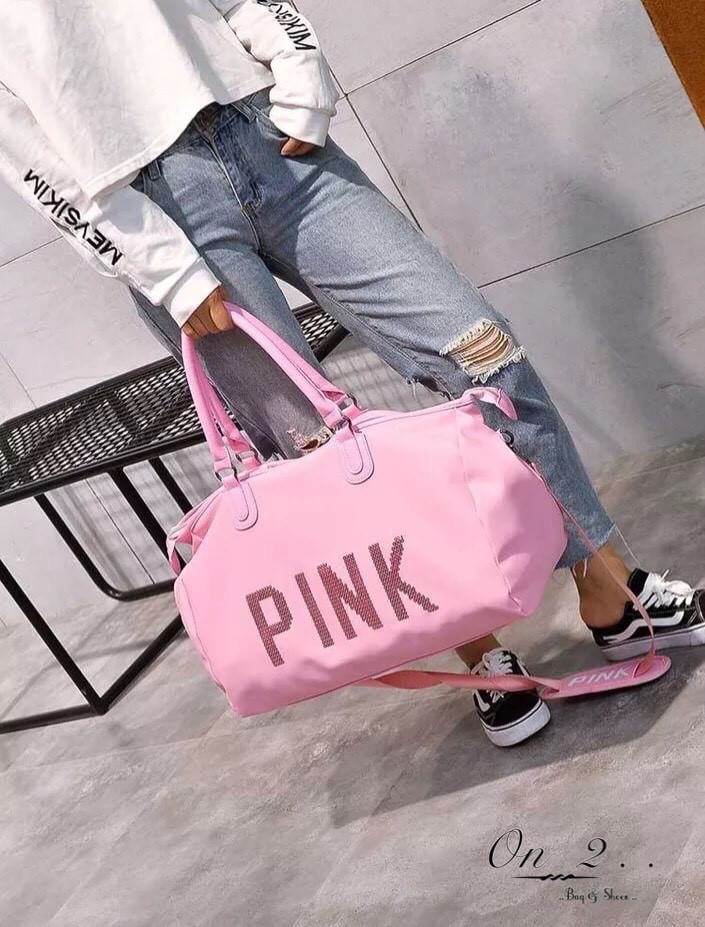victoria secret pink bag เข้าแล้วจ้างานตัวสวยpink เหมือนเดิมเพิ่มเติมคือสีชมพูน่ารักน่ารัก กระเป๋าเดินทาง victoria secret ปักหน้า pink อเนกประสงค์สุดๆใช้ได้หลายโอกาส