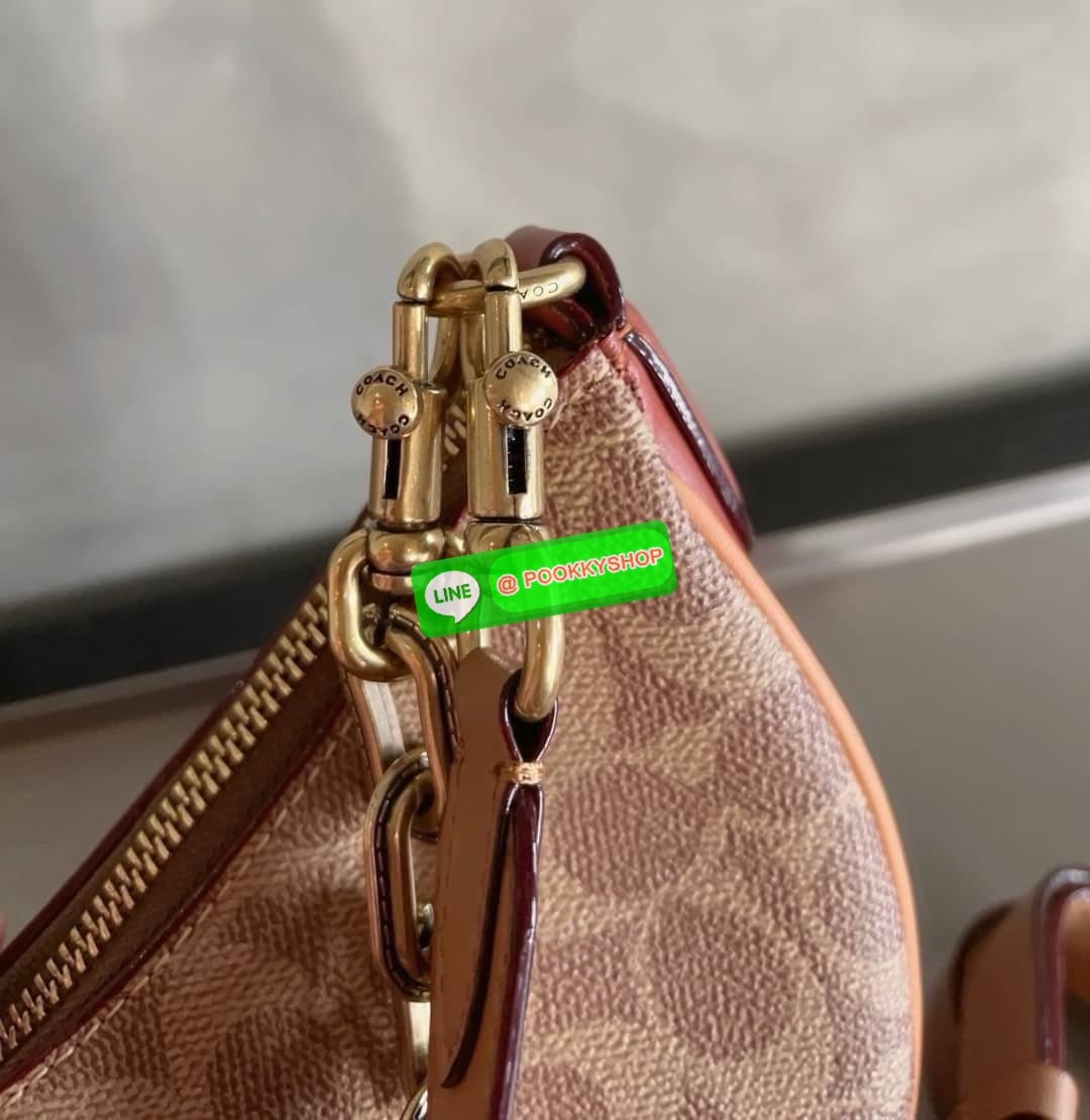 COACH MIRA SHOULDER BAG((CM582//583)) 💌เอาอะไรมาไม่คุ้ม ใบเดียวเอาอยู่ตลอดวันไม่ว่าจะตอนกลางวันหรือใช้ไปปาตีร์กลางคืน! หนังแท้อย่างดี นิ่มสวยคลาสสิคมากๆ